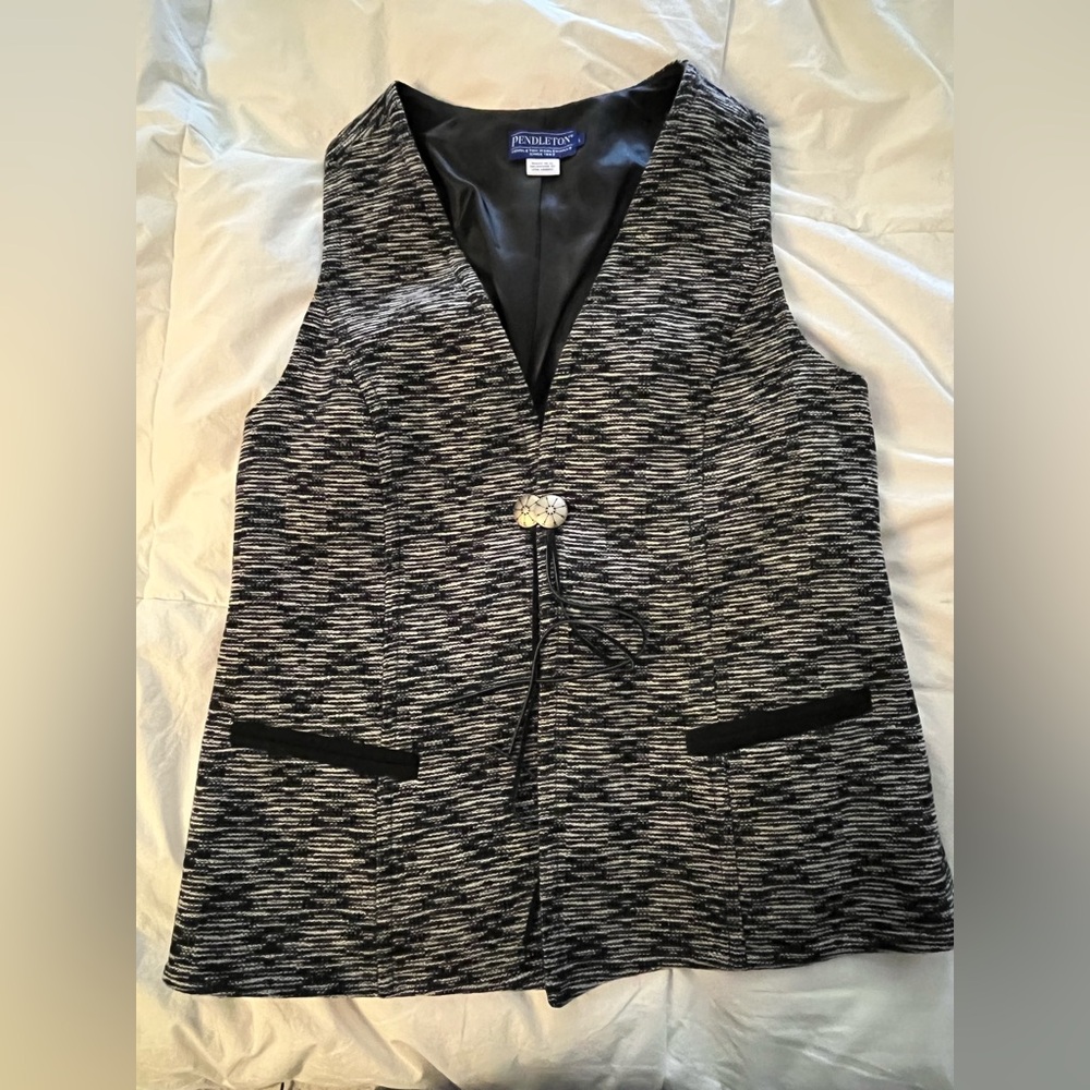 Women’s Pendleton Vest